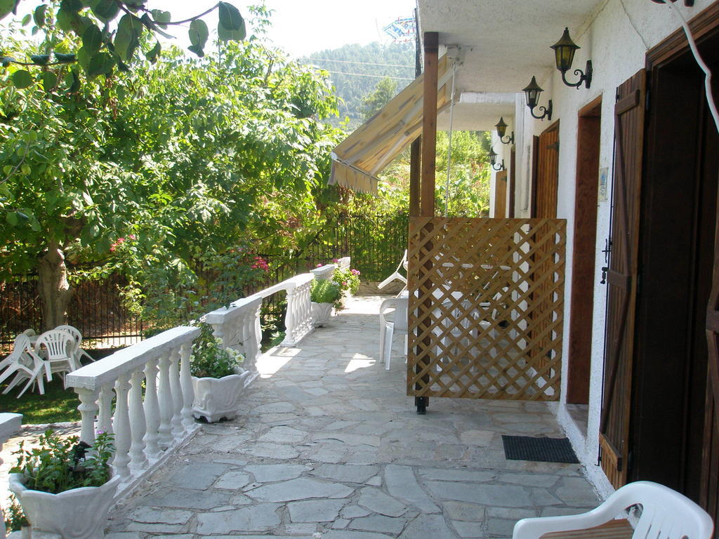 Viki Studios And Apartments Skala Potamias  Extérieur photo