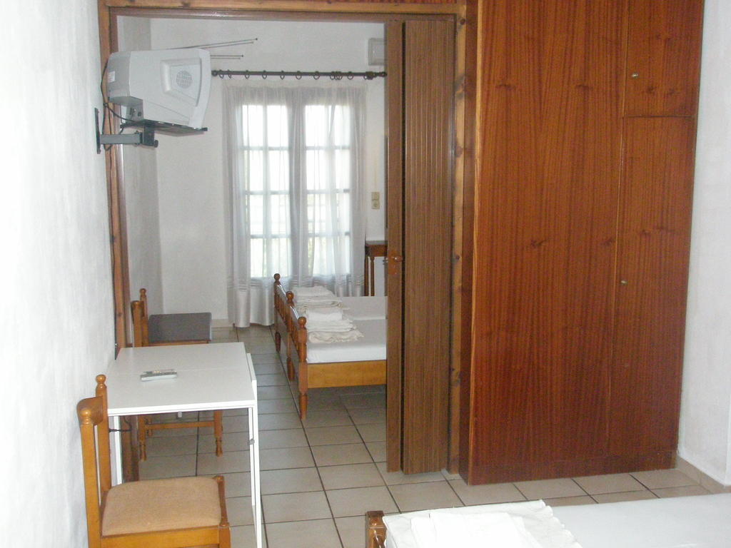 Viki Studios And Apartments Skala Potamias  Chambre photo